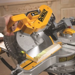 DeWALT Afkortzaag DWS780 met XPS